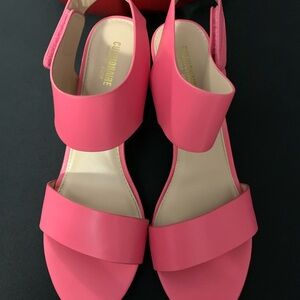 Preowned Cushionaire Memory Foam Salmon Color Sandals